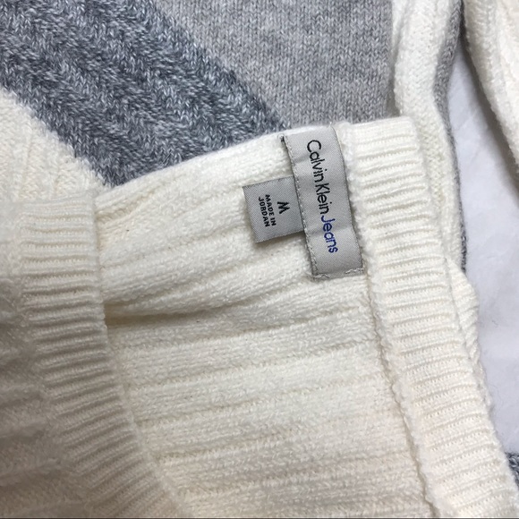 Calvin Klein knit Sweater - Picture 6 of 6